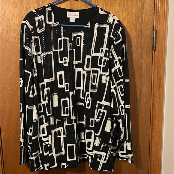 TanJay Jackets & Blazers - TanJay Sequin Black and White Print Blouse/Jacket- Size 3X